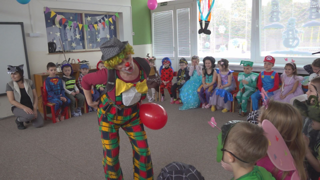 Deti v MŠ Jurkoviča zažili karneval so Šašom Jašom