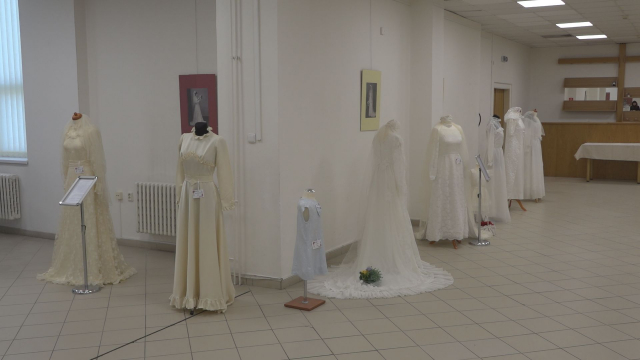 Výstava Storočie v bielom