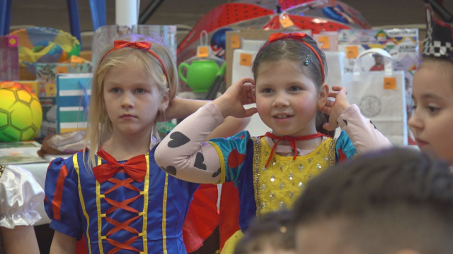 Masky rozžiarili Kunov