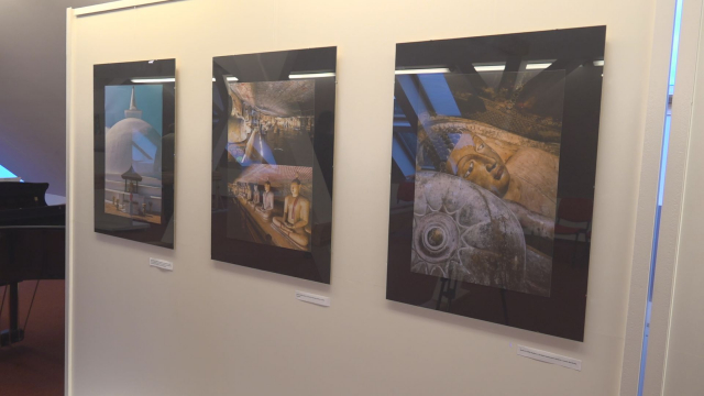 Manželia Prokešovci vystavujú fotky zo Srí Lanky