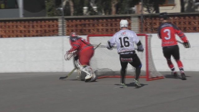 Hokejbalisti na prvom mieste